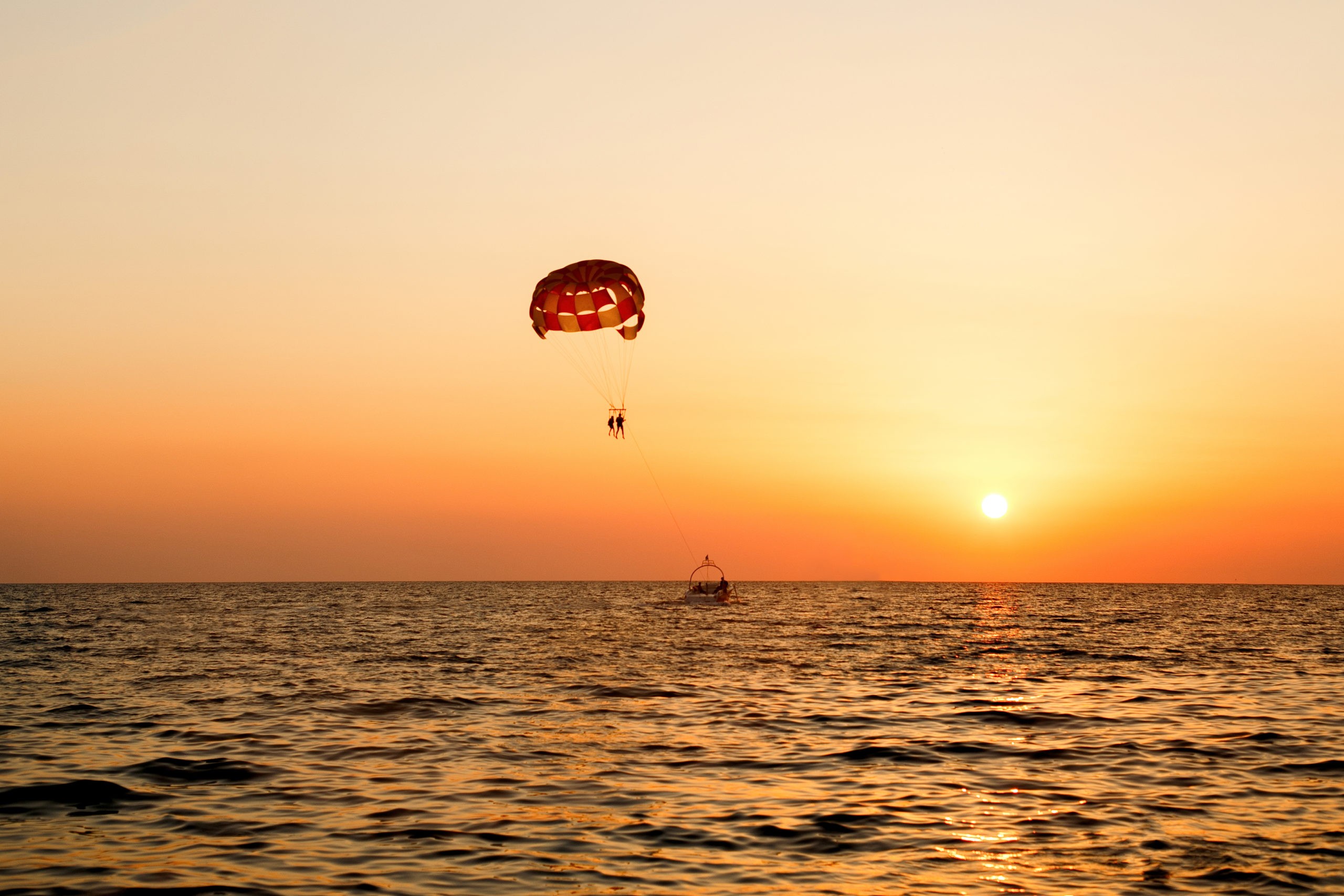 Experience The Best Parasailing In Hurghada