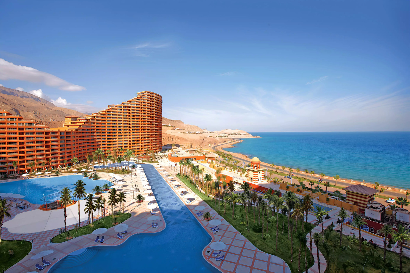 Al Ain Al Sokhna : La Perla de la Mar cerca del Caire